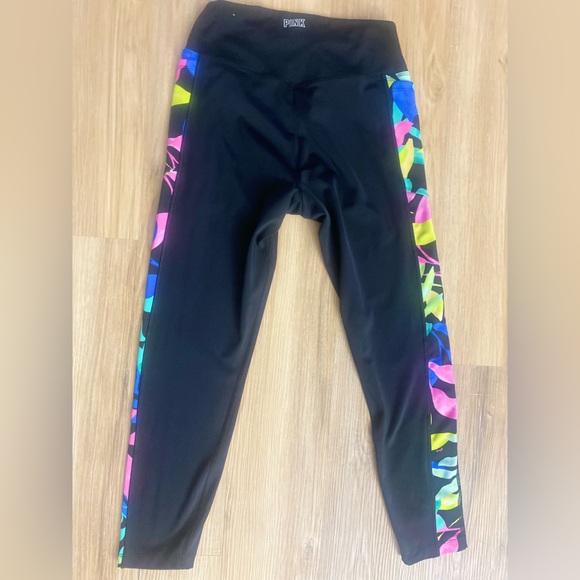 ❤️☀️Pink Victoria Secret Active Yoga Stretch Colorful Black Capris - Picture 2 of 9